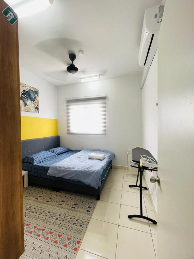 E. R Homestay 3R2B Nearby Klia Σεπάνγκ Εξωτερικό φωτογραφία