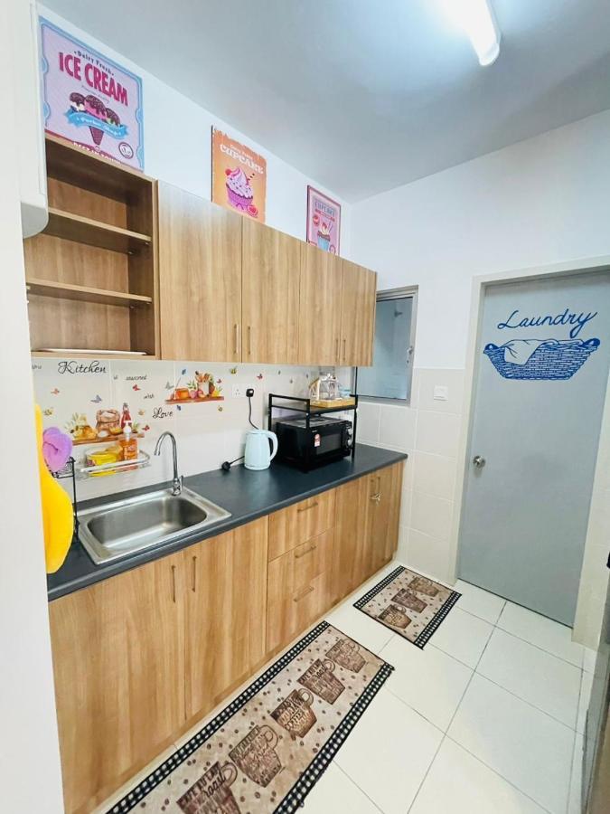 E. R Homestay 3R2B Nearby Klia Σεπάνγκ Εξωτερικό φωτογραφία